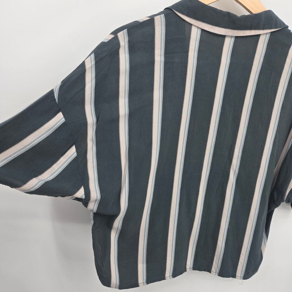 Small Button Shirt Top Gray White Beige Vertical Stripes Loose Boxy Casual - Picture 4 of 4